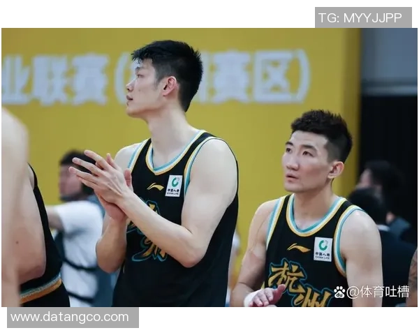 2016年CBA新疆队与广厦队激战回顾精彩瞬间与赛场亮点分析 2016年CBA新疆队与广厦队激战回顾精彩瞬间与赛场亮点分析