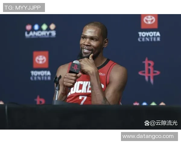 2016年NBA季后赛火箭队对阵小牛队的精彩对决回顾与分析